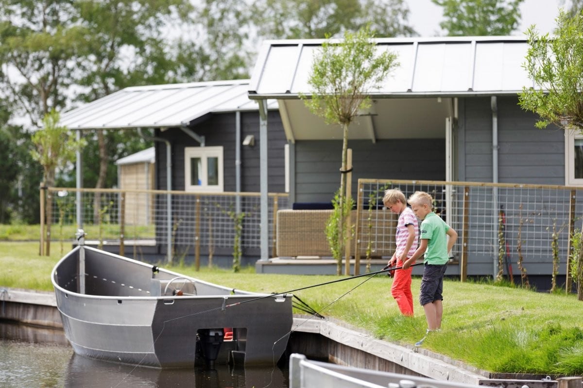 vakantiehuis met vissteiger